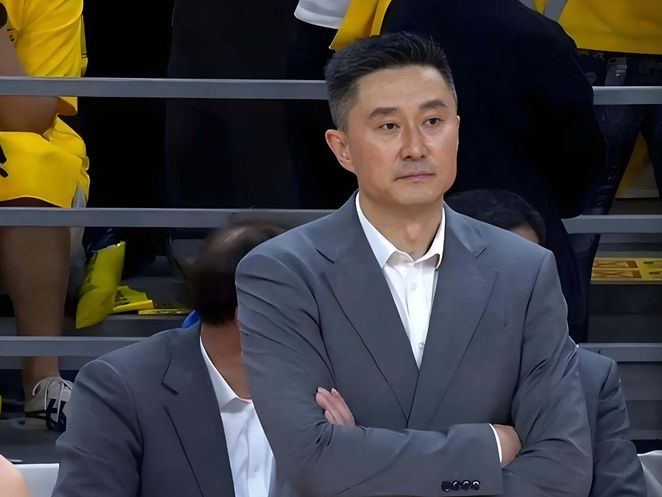 不得不说！杜锋用人方式让人看不懂，喜欢放大广东队球员的短处