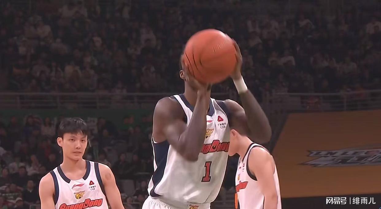 PG电子官方网站-取代杜锋？CBA最强主教练示好广东队，朱芳雨敲定“换帅”人选